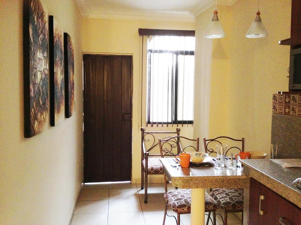 El Patio Suites II Guayaquil Cameră foto