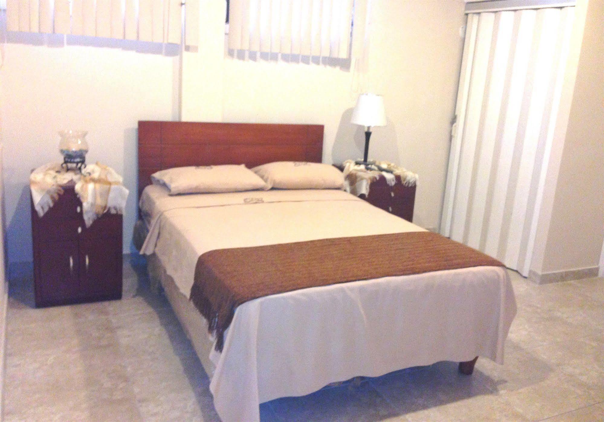 El Patio Suites II Guayaquil Exterior foto